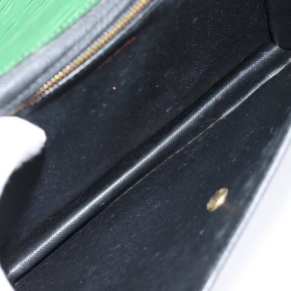 LOUIS VUITTON Epi Montaigne 27 Clutch Bag Green M52654 LV Auth 74313 - Picture 9 of 16